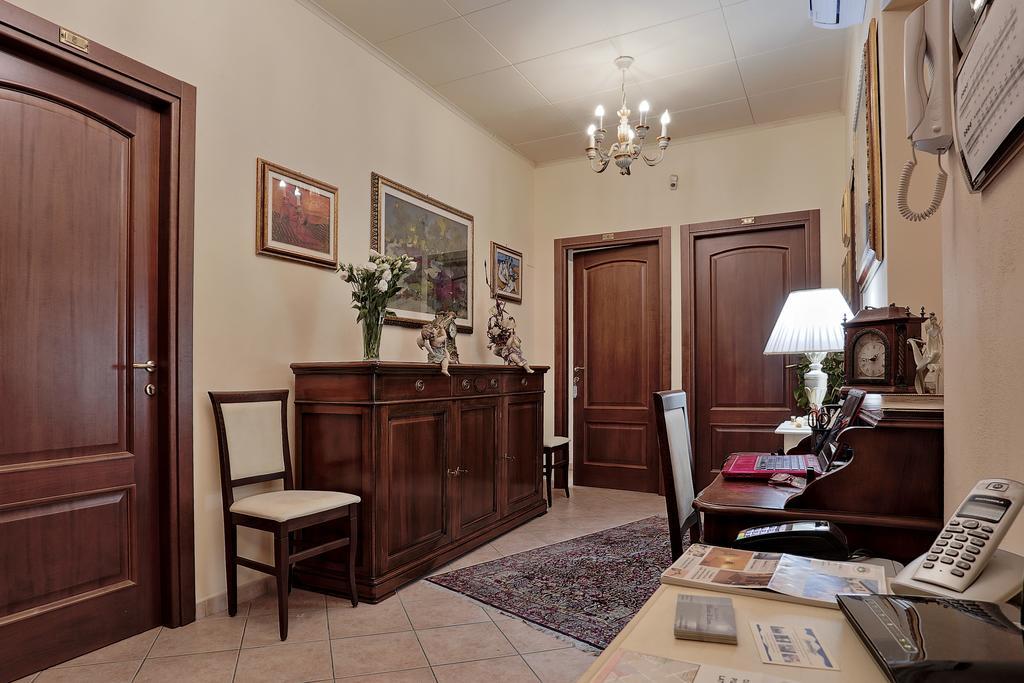 Chiaro Di Luna Viale Italia Casa de hóspedes *